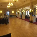 Clifton Hotel 2*