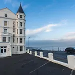 Clifton Hotel 2*