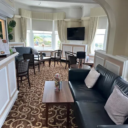 كليفتون 2* سكرابورو