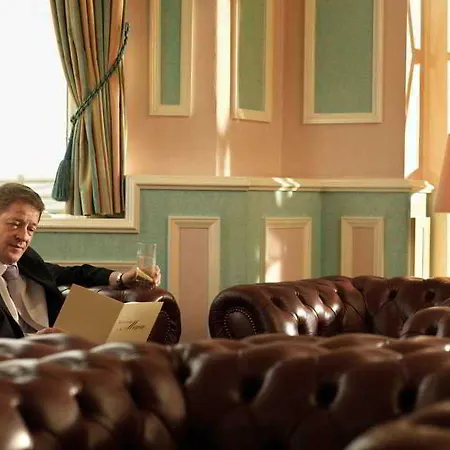 Clifton 스카버러