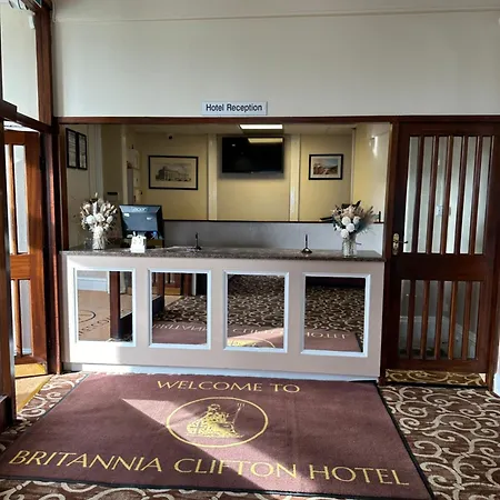Hotel Clifton