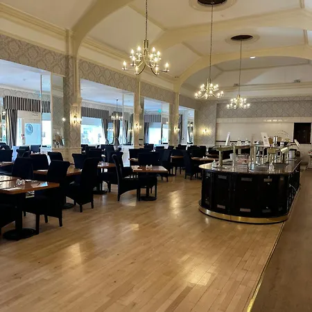 Hotel Clifton 2*