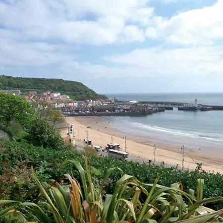 Clifton 2* Scarborough