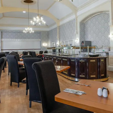 Hotel Clifton 2*