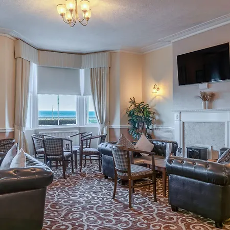 Clifton Hotel 2*