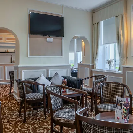 Hotel Clifton