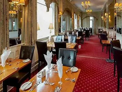 Clifton 3*