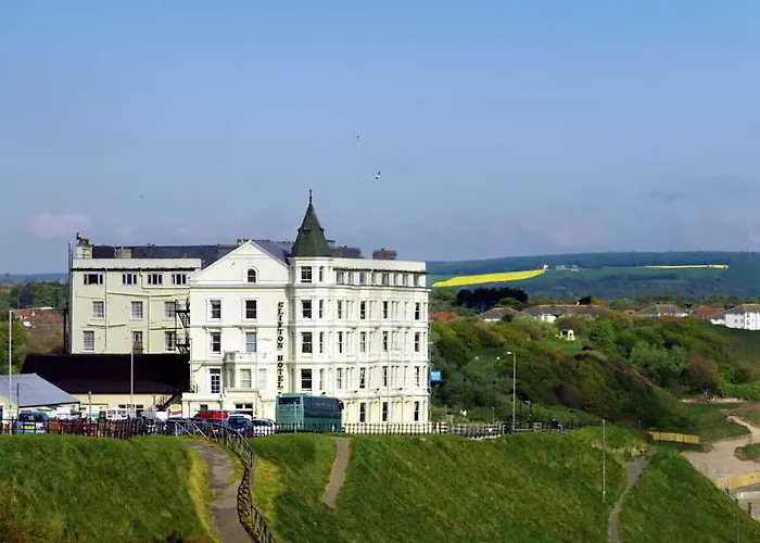 Clifton 2* Scarborough