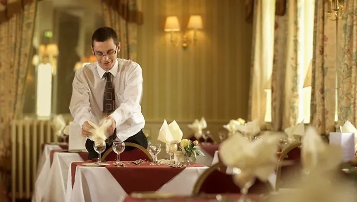 大不列颠克利夫顿酒店 2*