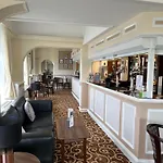 Hotel Clifton