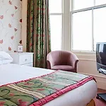 Hotel Clifton 2*